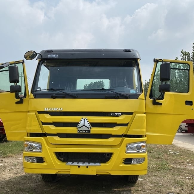 Truk Traktor HOWO 375hp bekas 6 * 4 Kepala Traktor Howo Bekas Dengan Kondisi Baik