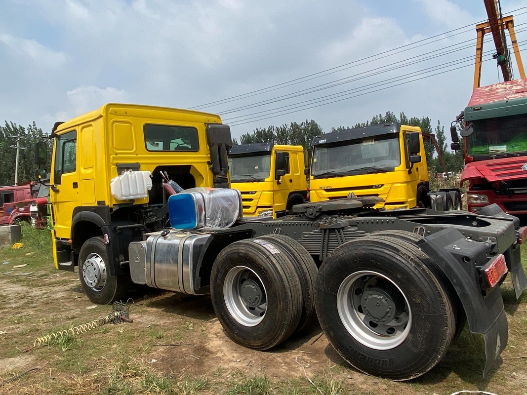 Truk Traktor HOWO 375hp bekas 6 * 4 Kepala Traktor Howo Bekas Dengan Kondisi Baik