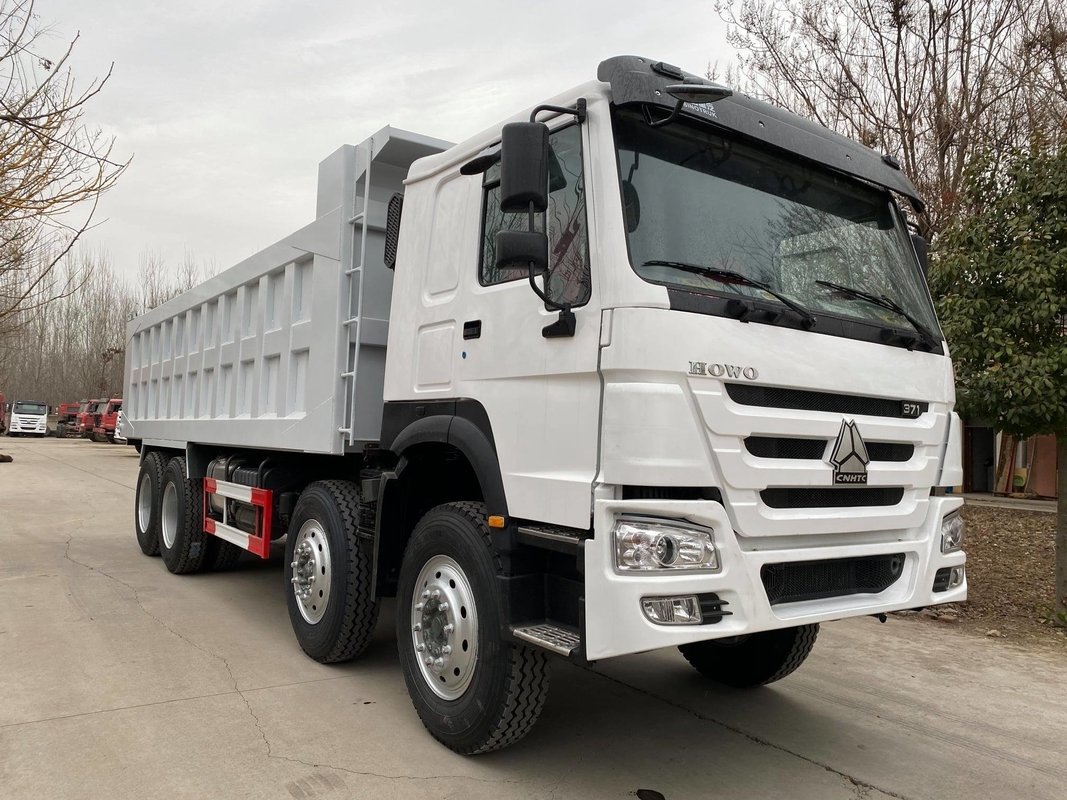 Bekas Sinotruk Howo 317Hp Euro 2 Manual 4X2 6X4 8X4 Truk Traktor Kepala Diesel
