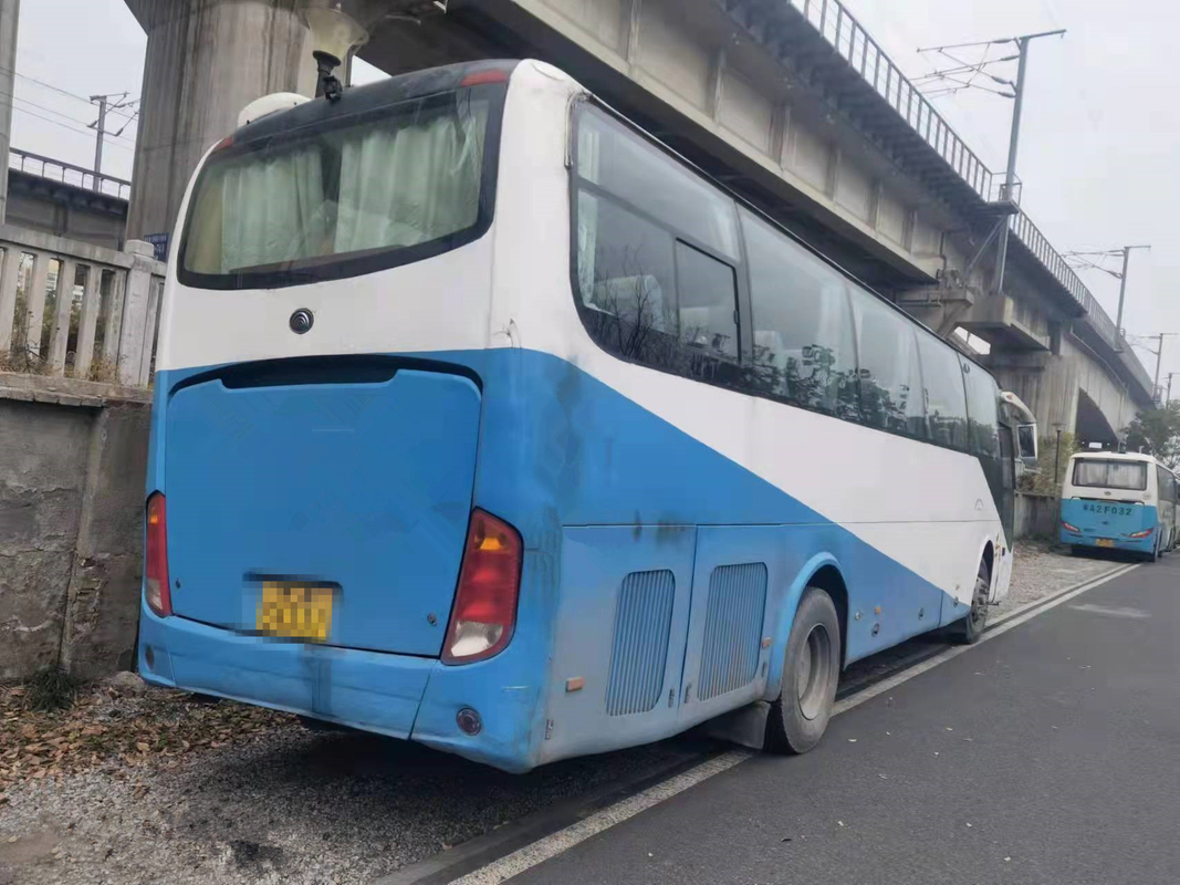 51 Kursi Bekas Yutong ZK6110 Bus Bekas Coach Bus 2010 Tahun Kemudi Mesin Diesel RHD
