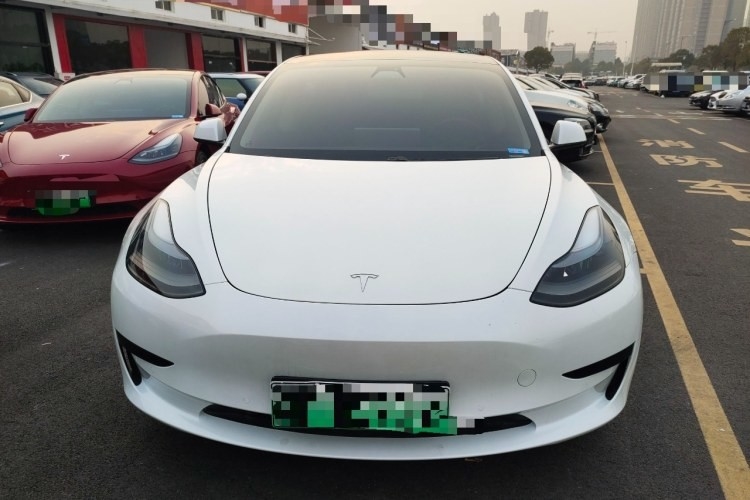 Energi Baru Mobil Kendaraan Listrik Sedan 4 Roda Kecepatan Tinggi 5 Kursi 4 Pintu