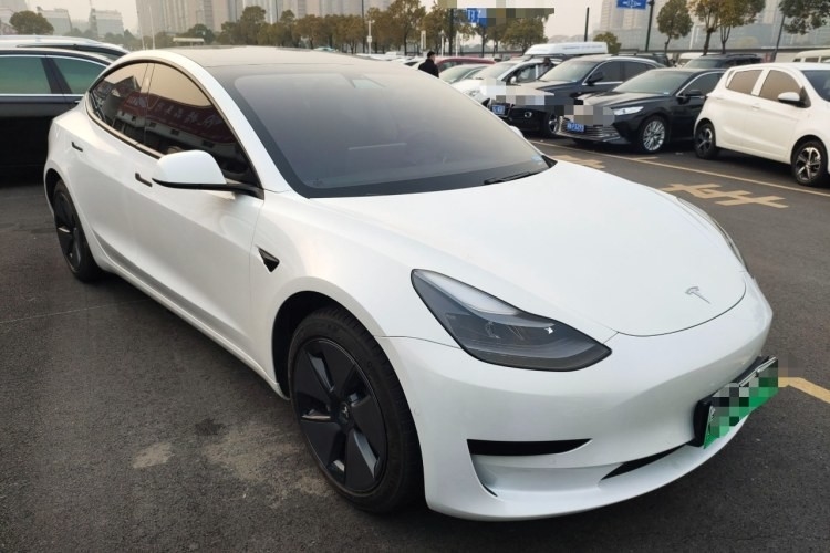 Energi Baru Mobil Kendaraan Listrik Sedan 4 Roda Kecepatan Tinggi 5 Kursi 4 Pintu