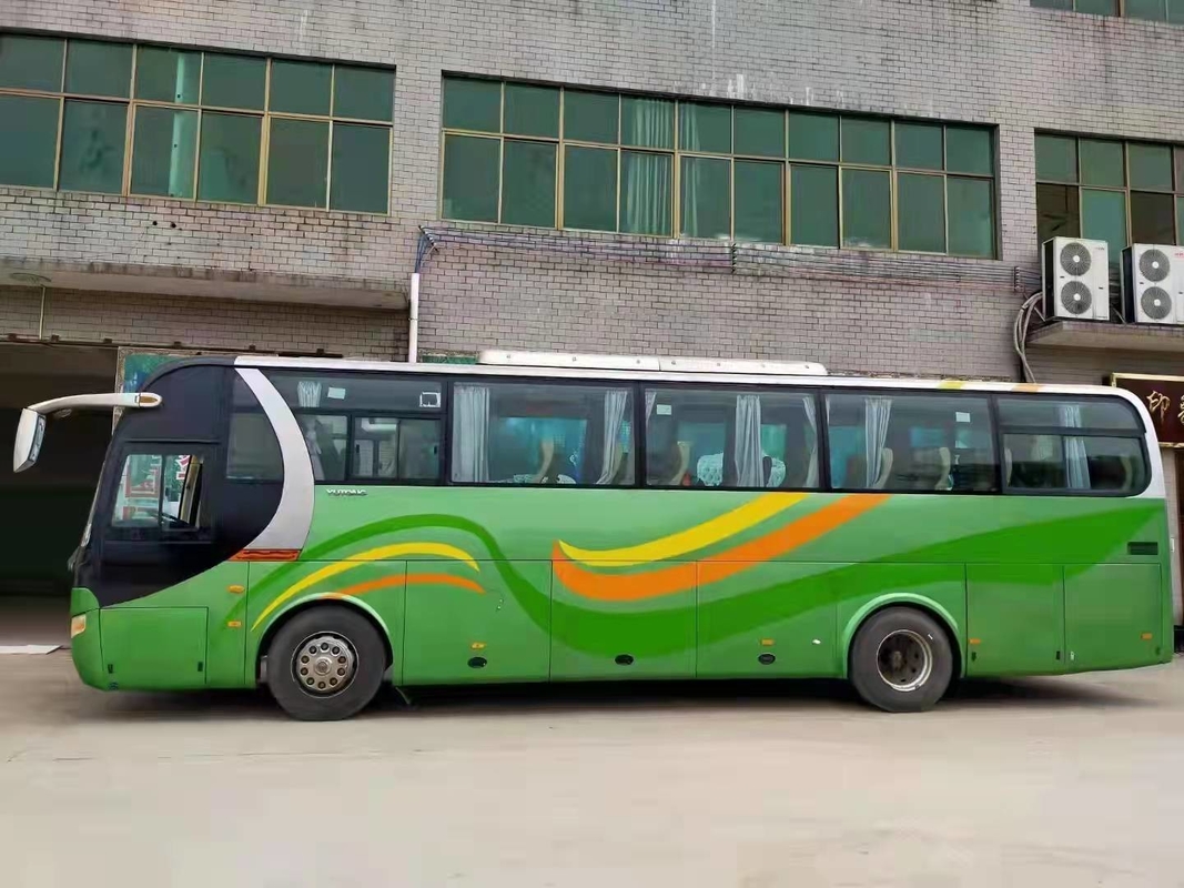 49 Kursi Tahun 2014 Bus Bekas Zk6110 pintu ganda Yutong Bus Komuter Bekas Perusahaan Pelatih