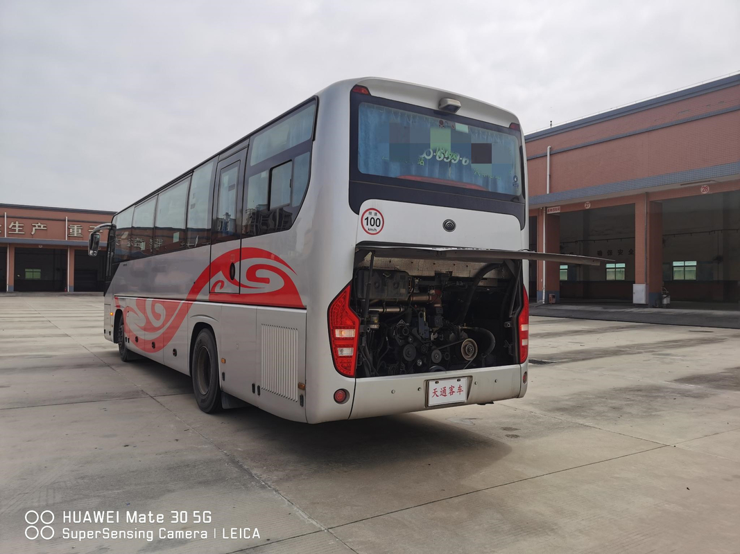 Bus Wisata Bekas Yutong 48 Seater Second Hand WP.7 Bus Penumpang 2+2 Tata Letak