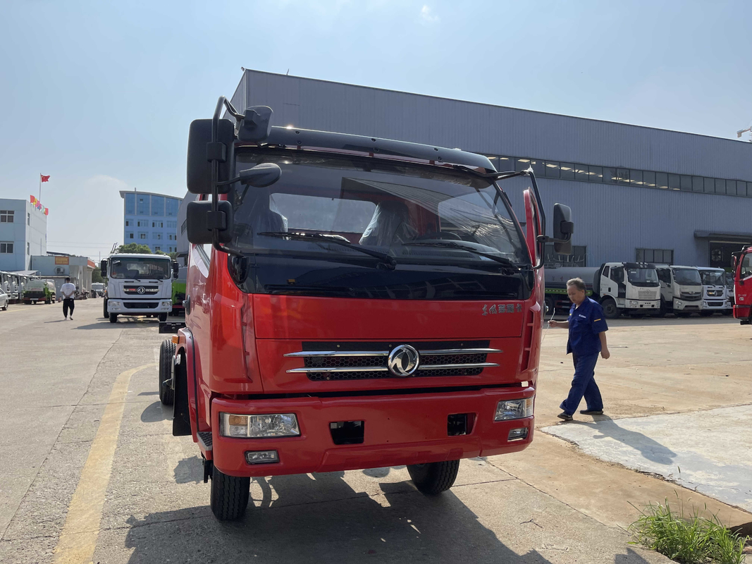 DF 4 * 4 Chassis 3.2 T Bekas Truk Traktor Bekas 140hp Sasis Penggerak Empat Roda