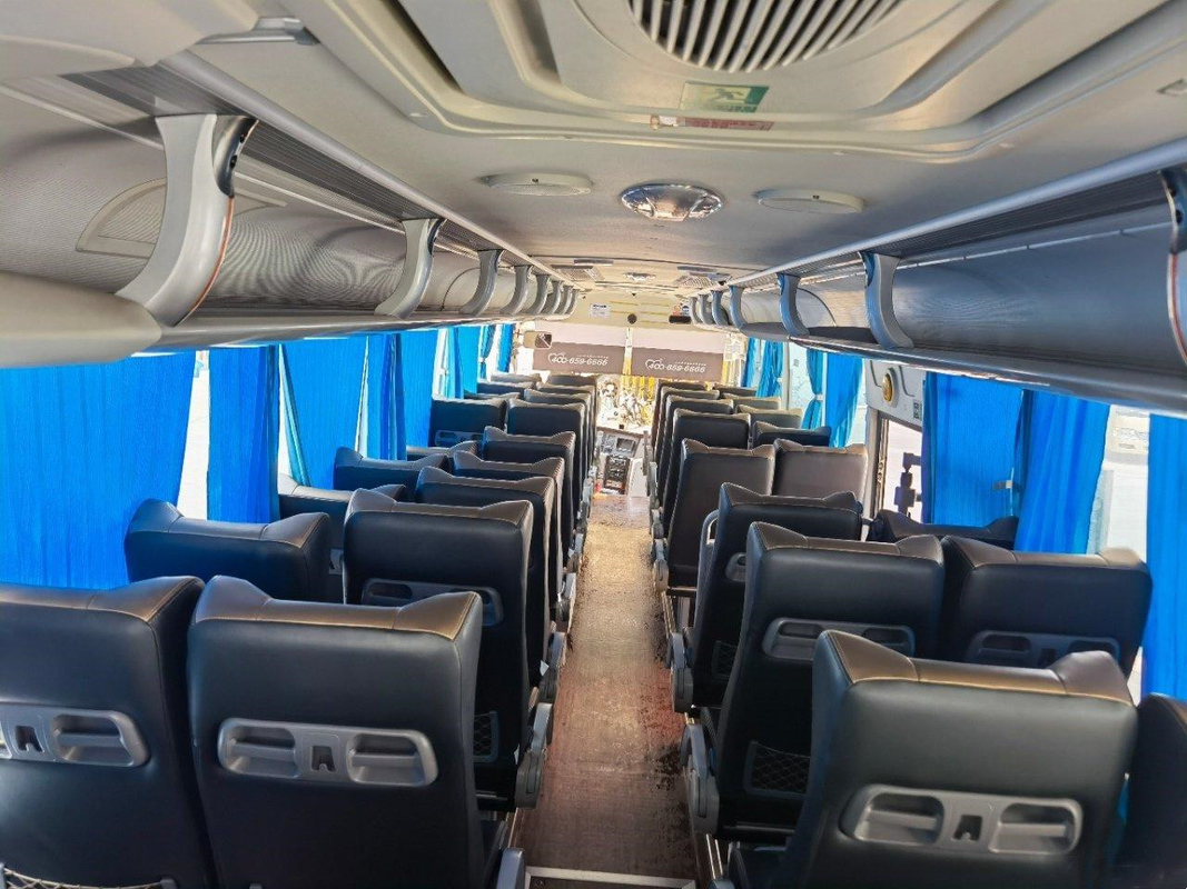 Bus Urban Yutong Diesel Bekas Bus Pelatih Tur Bekas LHD Bus Pelatih Penumpang Bekas