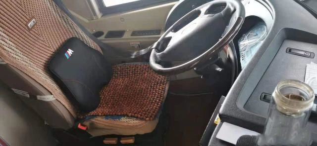 Angkutan Umum Perkotaan Bus Yutong Bekas Tamasya Bus Bus Tur Bekas LHD Diesel EURO V Bus Bekas