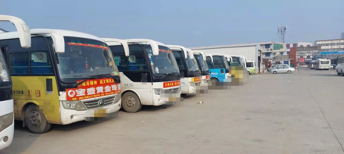 Drive Tangan Kiri Bekas Bus Kota Mewah Yutong Bahan Bakar Diesel 30 Kursi Mesin Depan