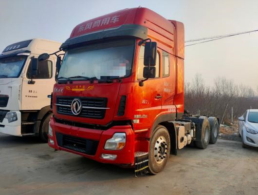 Traktor truk bekas 420hp bekas Tractor Head 6 * 4 50 ton untuk dijual truk traktor