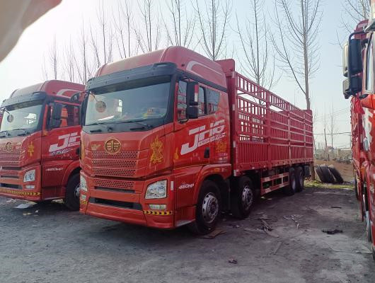 FAW Digunakan Truk Kargo 8x4 18 Ton Dengan 12roda Digunakan Untuk Penggunaan Kargo Dalam Kondisi Baik