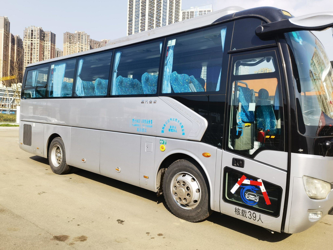 Coach Golden Dragon Bus XML6907 Pintu Bus Penumpang 38 Kursi Bus Kota Mesin Yuchai