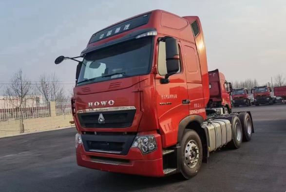 Truk Traktor HOWO bekas 6*4 480hp T7H LHD/RHD Euro V Engine