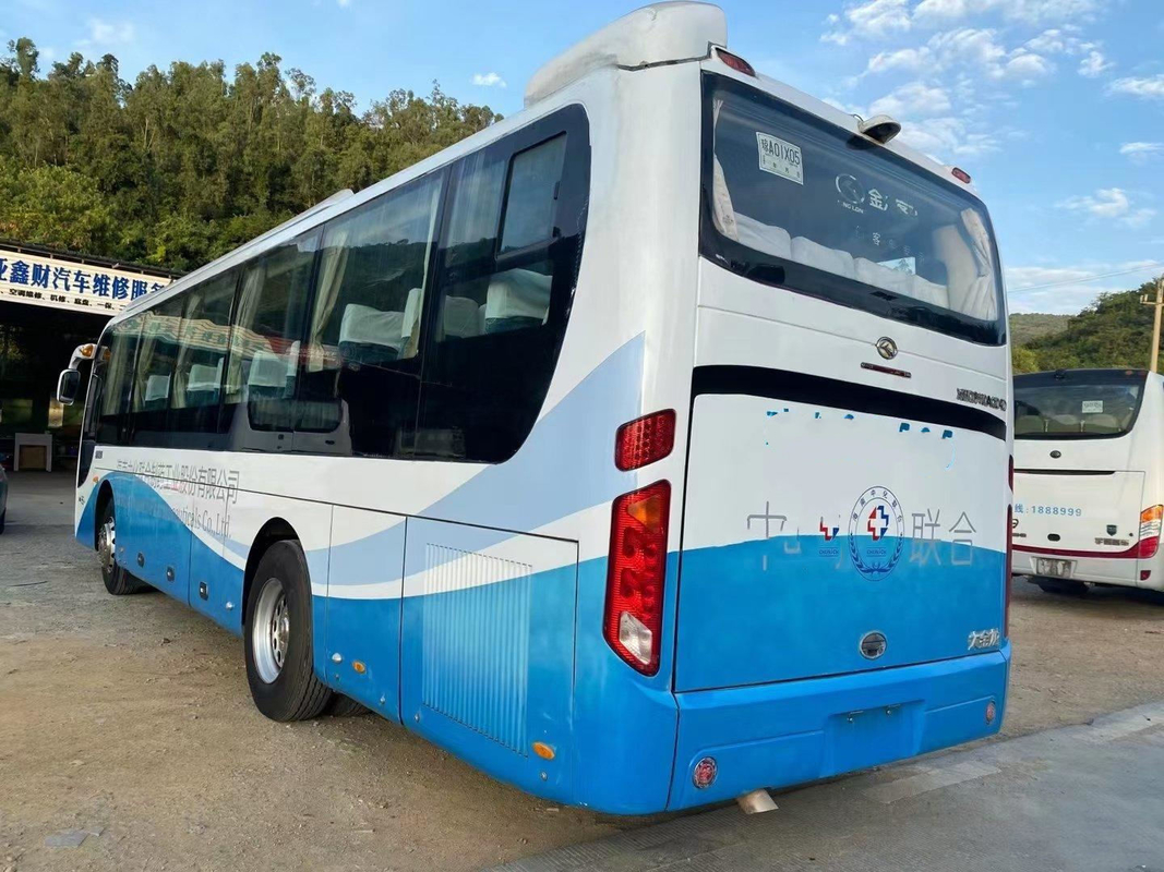 Bus King Long XMQ6110 Bus Coach Digunakan 55 kursi Dua Pintu Tata Letak Euro IV 2+3