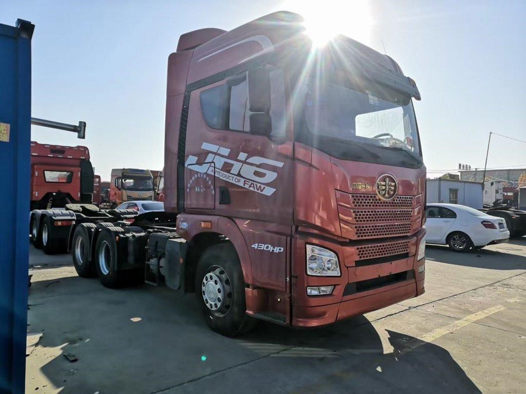 FAW JH6 Truk Traktor Bekas 6 * 4 430hp Diesel Weichai Engine 11.596L Manual LHD