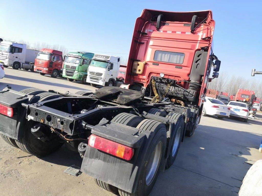 FAW JH6 Truk Traktor Bekas 6 * 4 430hp Diesel Weichai Engine 11.596L Manual LHD