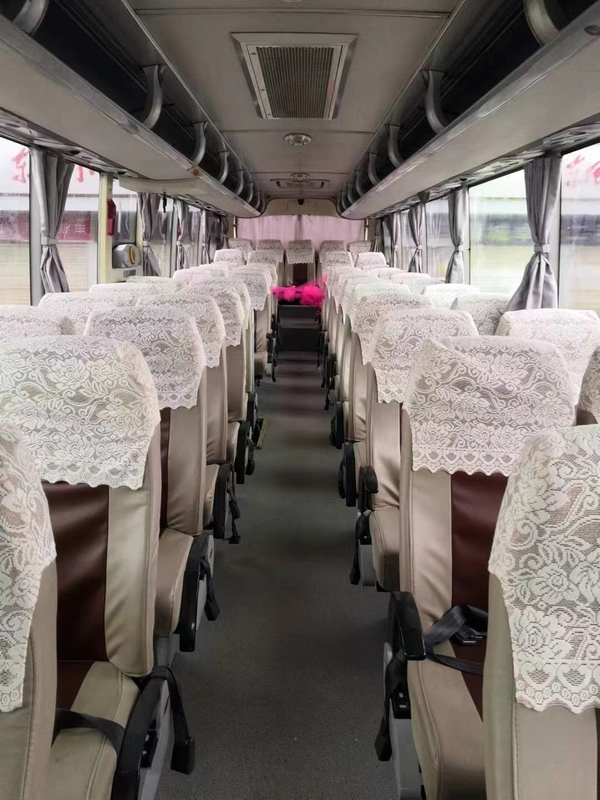 2019 Tahun 49 Kursi Digunakan Bus Pelatih Yutong Bus Penggerak Tangan Kiri Bus Mesin Belakang