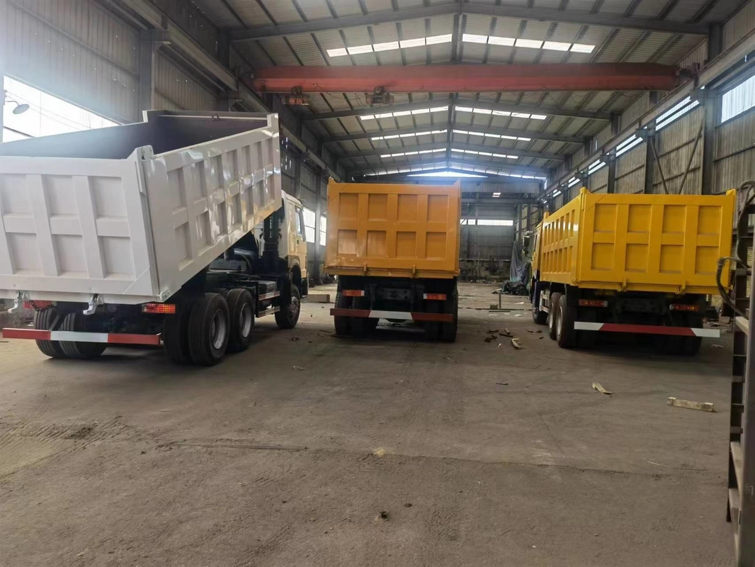 6*4 8*4 Kemudi Kiri Kanan Truk Tipper Bekas 371/375hp Dumper Penggerak Tangan Kedua