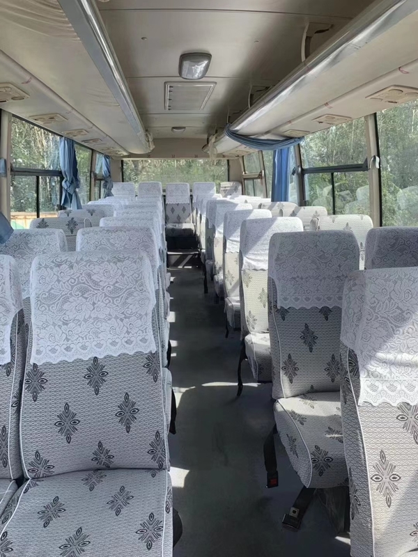 39 Kursi ZK6932d Bekas Yutong Bus Second Hand Front Engine Bekas Coach Bus RHD Steering