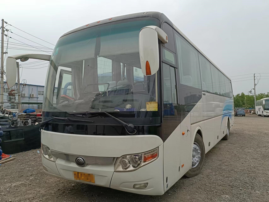 2015 Tahun 65 Seater Digunakan Yutong Bus ZK6127 Digunakan Bus Penumpang 310kw Mesin Belakang Kanan Drive
