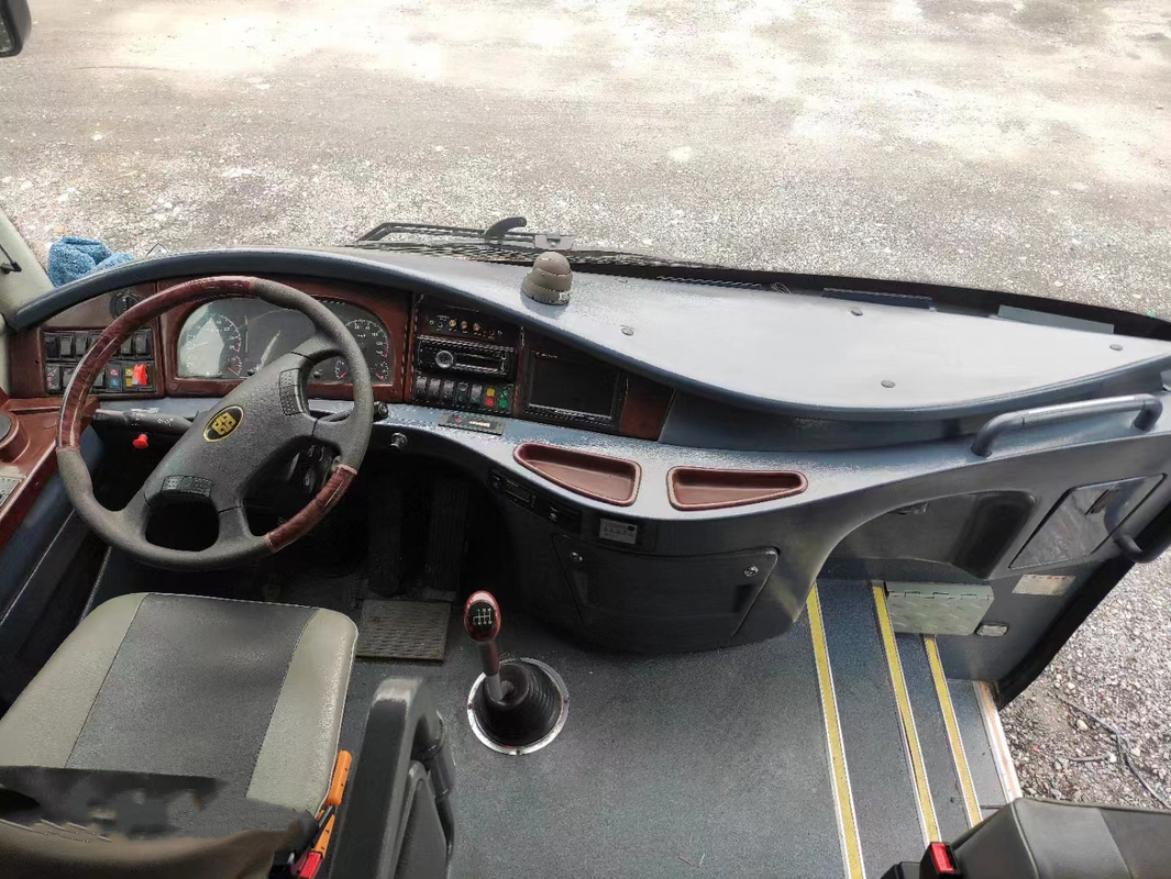 2015 Tahun 55 Kursi Digunakan Bus Zhongtong ZLCK6120 Bus Bekas 199kw Dengan LHD Untuk Penumpang