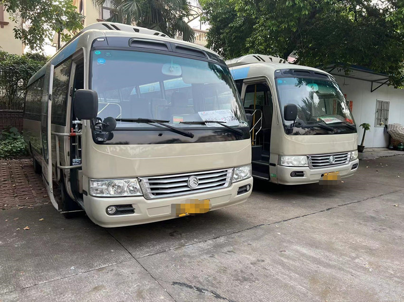 34 Kursi Bekas Coaster Bus Bekas Mini Bus XML6809 Dengan Kemudi Tangan Kiri Mesin Listrik