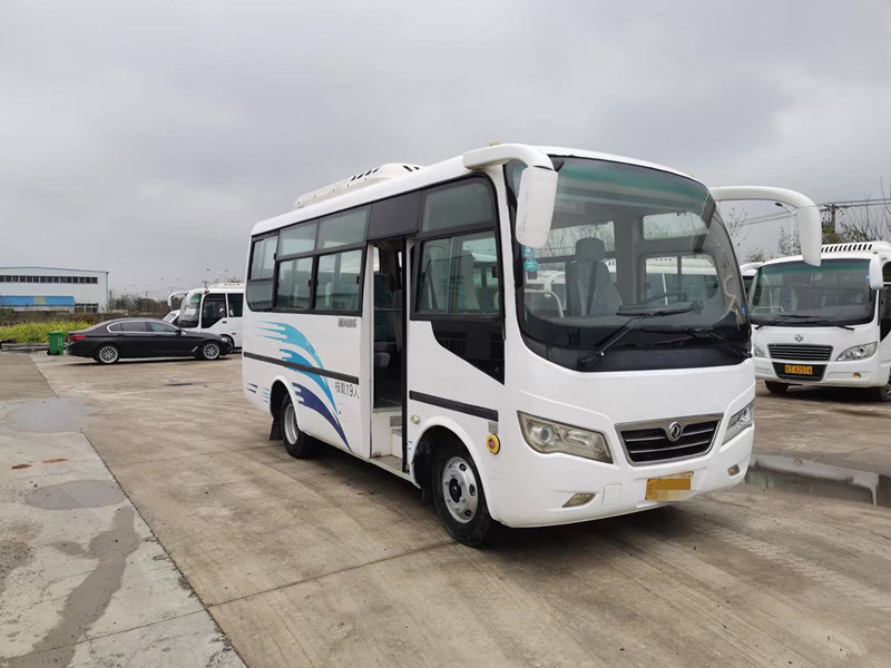 2016 Tahun 19 Kursi Bus Bekas Dfac Mini Bus Penggerak Tangan Kiri Tanpa Kecelakaan 2 Gandar