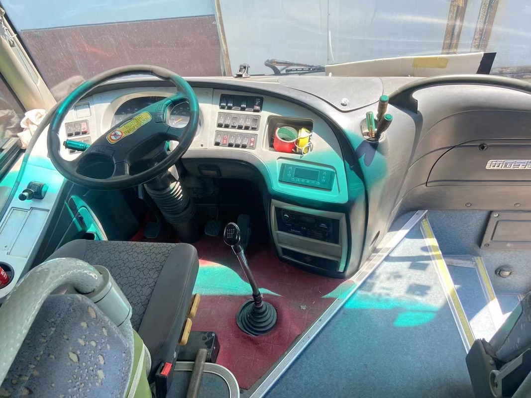 Yutong Bus ZK6809 35seats Rear Engine Right Steering Coach Yuchai 147kw Bus Tour Bekas