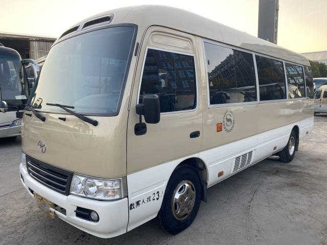 Toyota Coaster Mini Bus 23 kursi 2.7L Manual Gearbox 2TR Coaster Bus Euro III
