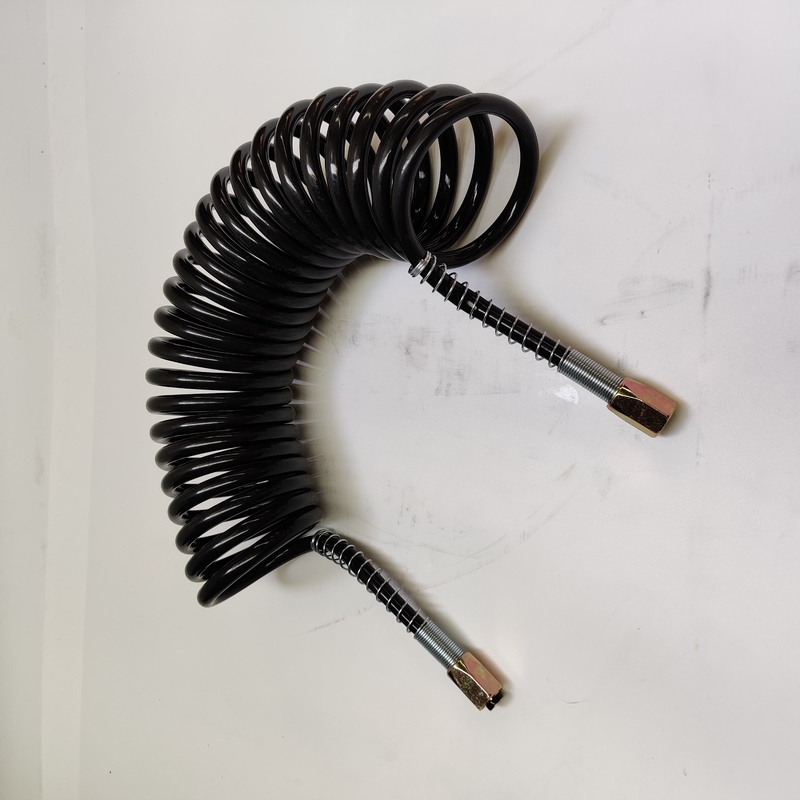 Coiled Hose Seven Core Cable Black PU Spiral Hose Dengan Konektor Besi Untuk Trailer Truk