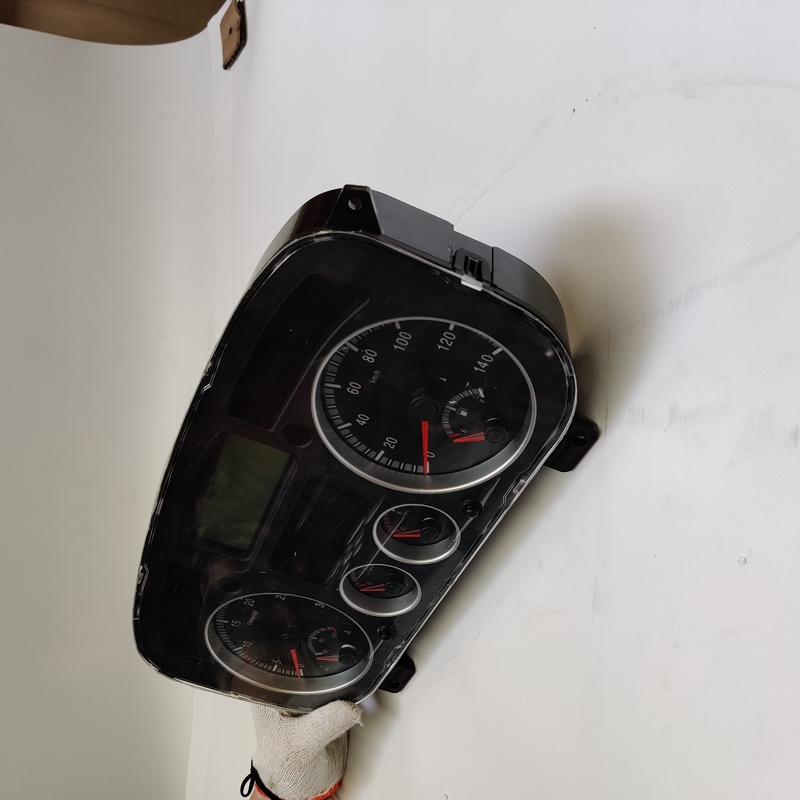 Dashboard Untuk Instrumen Kombinasi Truk Sinotruk Howo Untuk Interior Kabin Drive