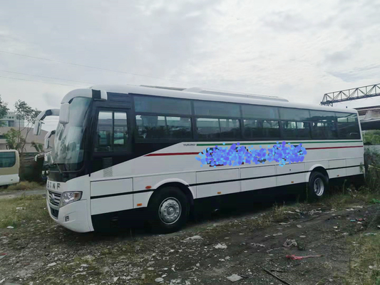 RHD / LHD Digunakan Coach Bus 2+3layout 60seats Dengan Suspensi Pegas Plat Bumper Yutong ZK6112D