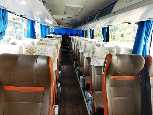 Bus Bekas Dan Pelatih Pintu Penumpang Tengah 50 Kursi Mesin Wechai USB Charger A / C 2nd Hand Youngtong Bus ZK6119