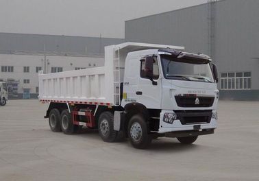 380HP HOWO A7 Digunakan Dump Truck Sisi Depan Lifting Jenis 300L Kapasitas Tanker Bahan Bakar
