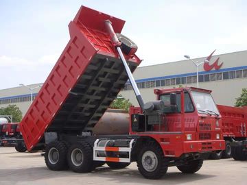 371HP Sinotruck Digunakan Dump Truck 50 - 70 Ton Minning Dump Truck