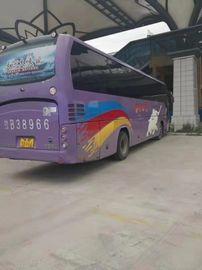 Yutong Bekas Bus Pelatih 51 Kursi Warna Ungu Maks. Kecepatan 100km / H Mesin Diesel Kuat