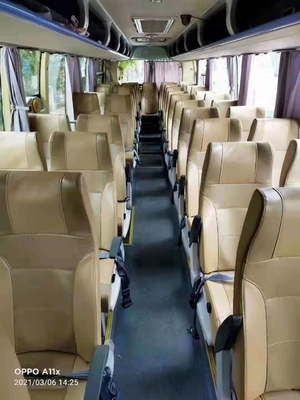49 Kursi Tahun 2014 Bus Bekas Zk6110 pintu ganda Yutong Bus Komuter Bekas Perusahaan Pelatih