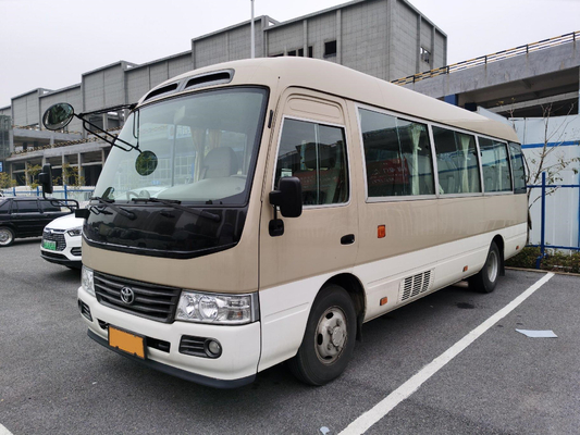 LHD Second Hand Coaster Bus Hino Engine 23 Seater Khaki Bus Dengan Sistem A/C Mewah